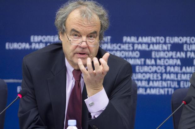 Γερμανός ευρωβουλευτής: «Για το σκάνδαλο με τα μολυσμένα αυγά φταίνε τα κράτη-μέλη»